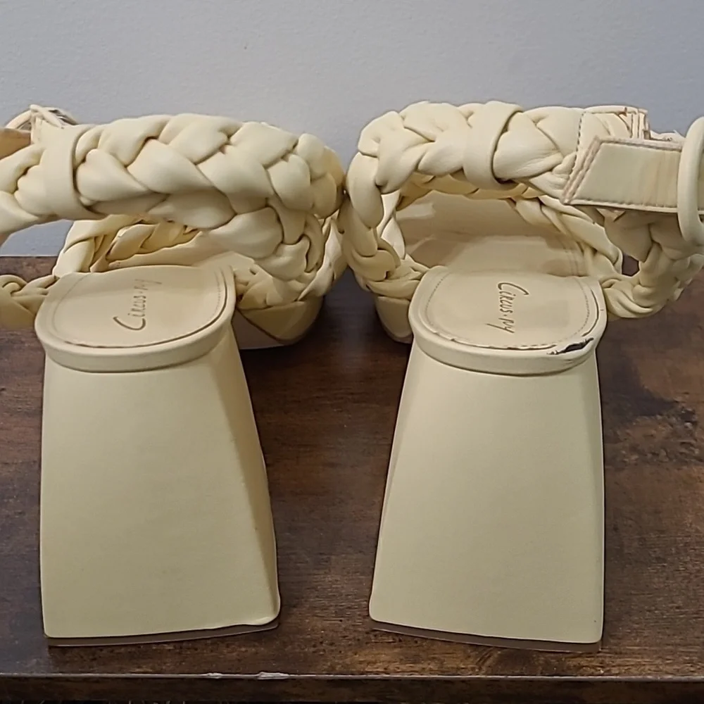 Circus NY by Sam Edelman MABLE Chunky Pale Yellow Platform Sandals size 10